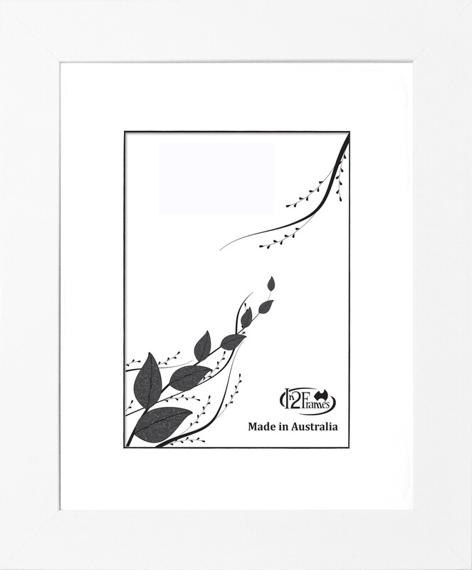 M78 13X30 W 3 8X10 WHITE FRAME