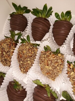 Simple Chocolate Covered Strawberries