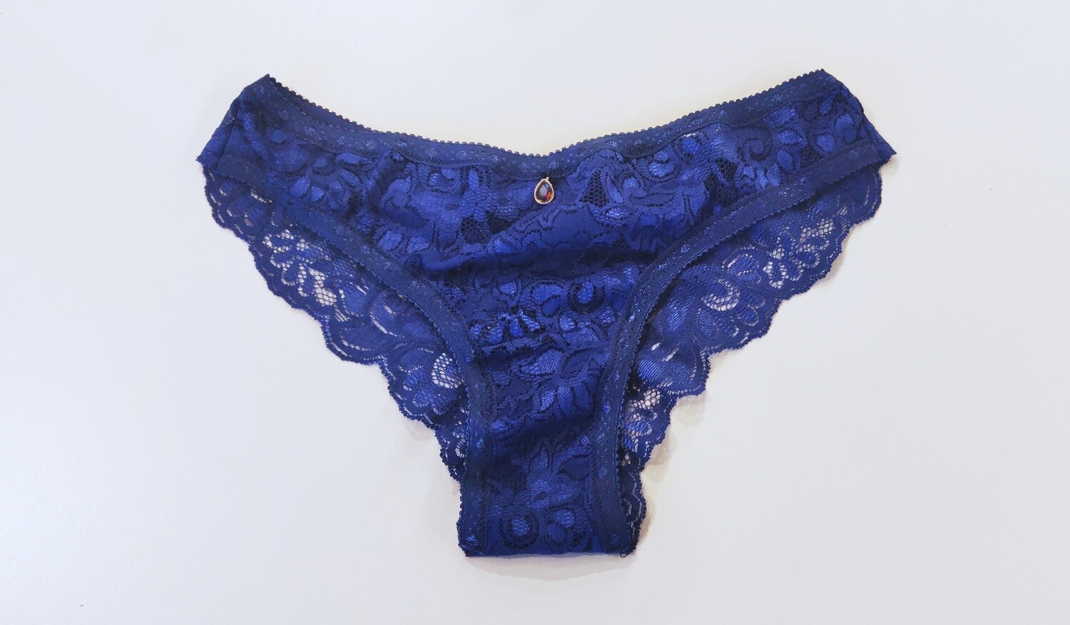 Spitzenslip &quot;Aura&quot;