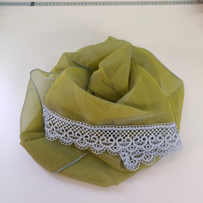 Verschiedene Foulards