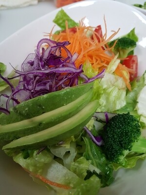 Avocado &amp; Green Salad