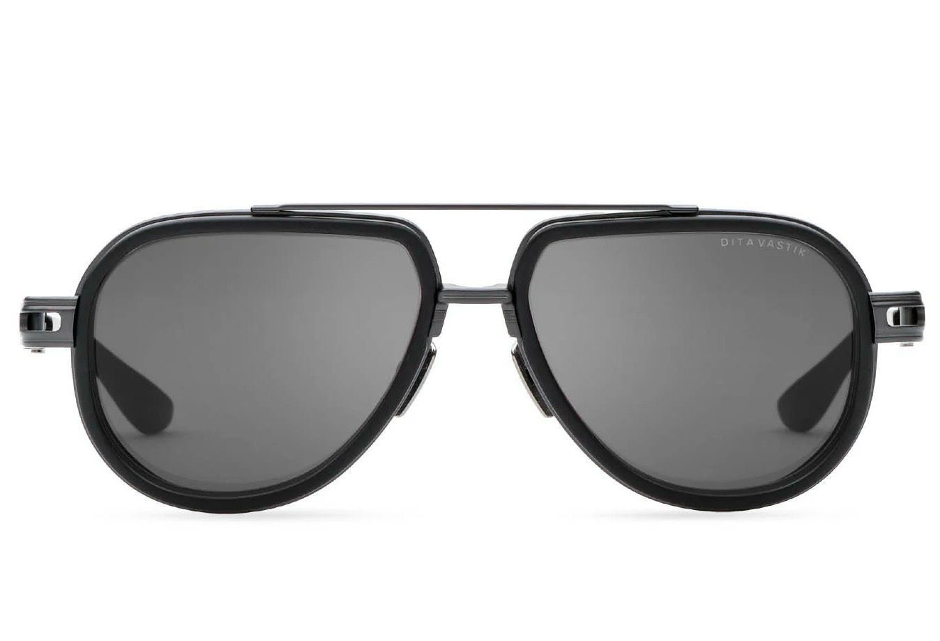 DITA VASTIK 02