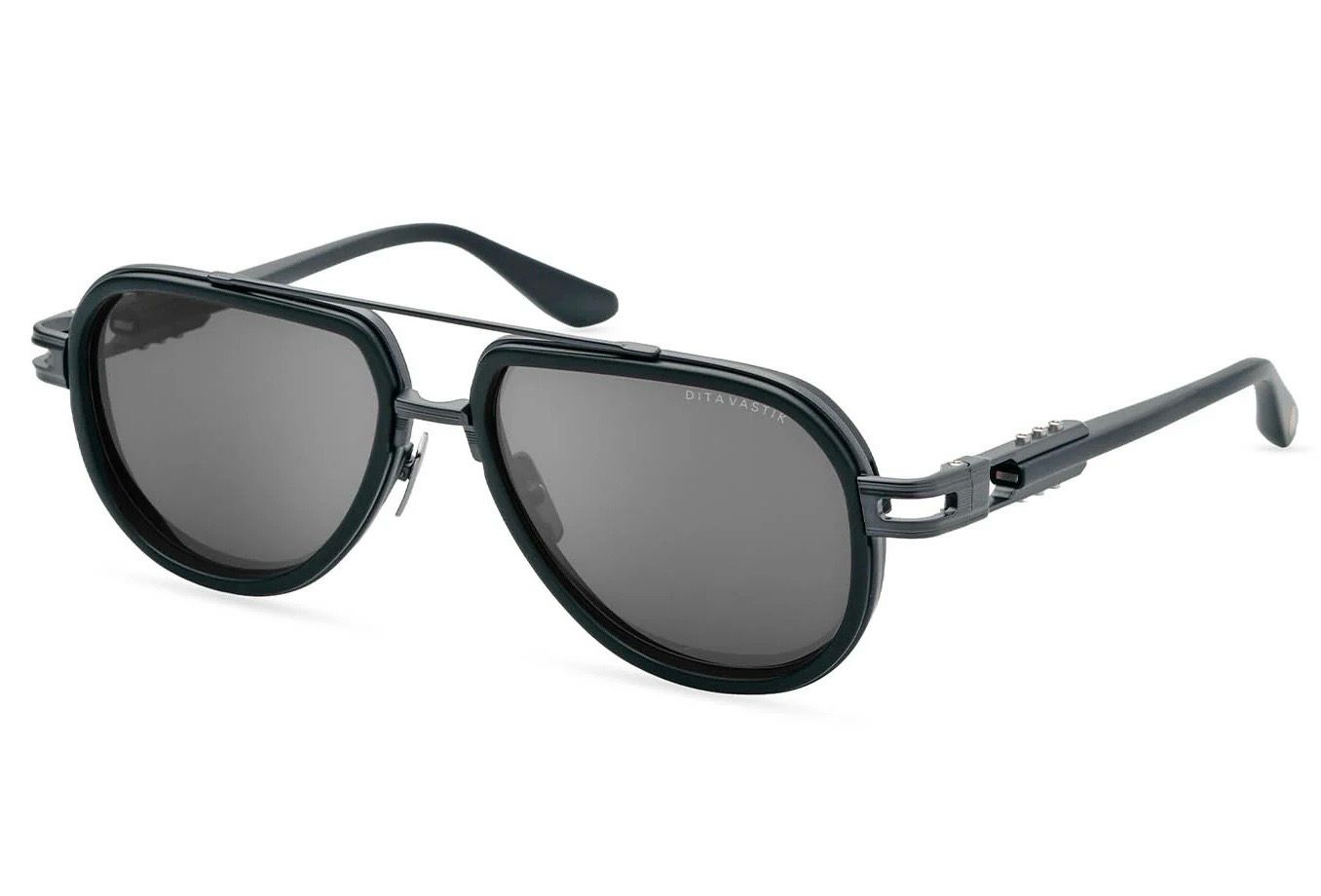 DITA VASTIK 02