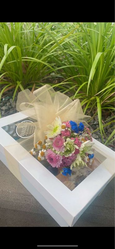 Sweet Treat Box & Posy