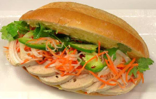 Bánh mì chả lụa