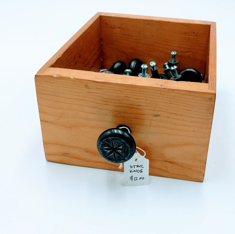Star-pattern Knob