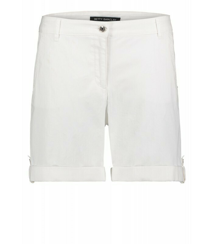 Betty Barclay Short wit