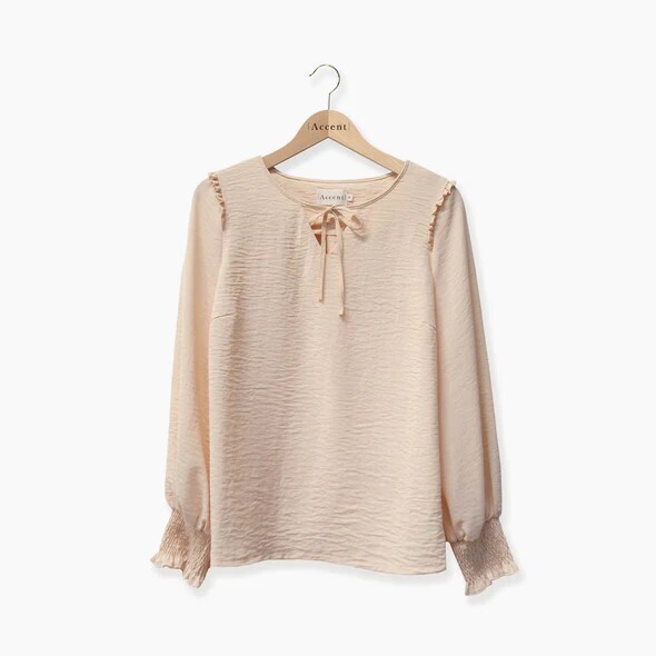 accent chemisier ecru