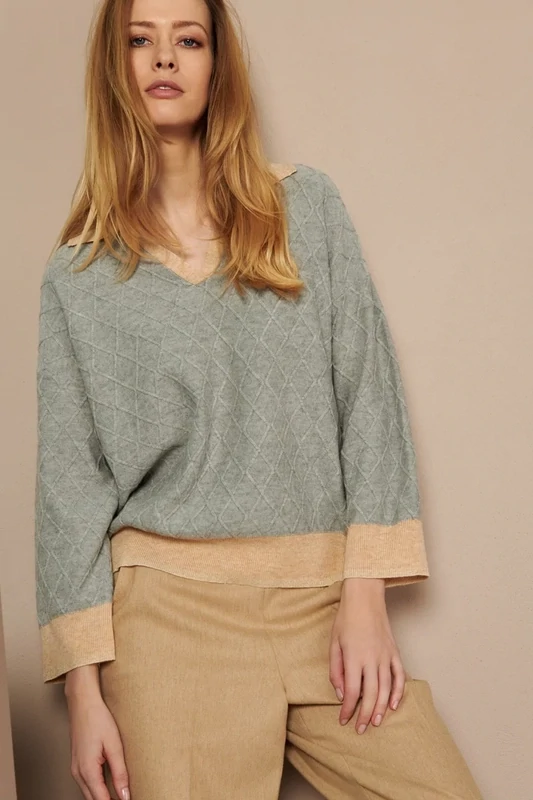 Marie Mero pull grijs met beige kraag
