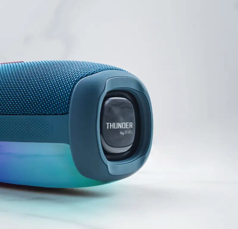 Parlante Thunder Speaker P40