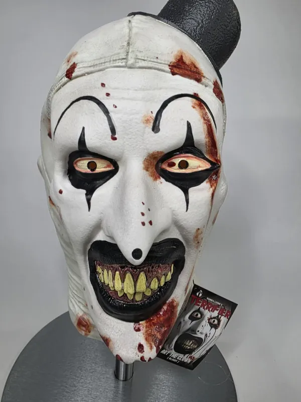 Art the clown bloody  Tinsley