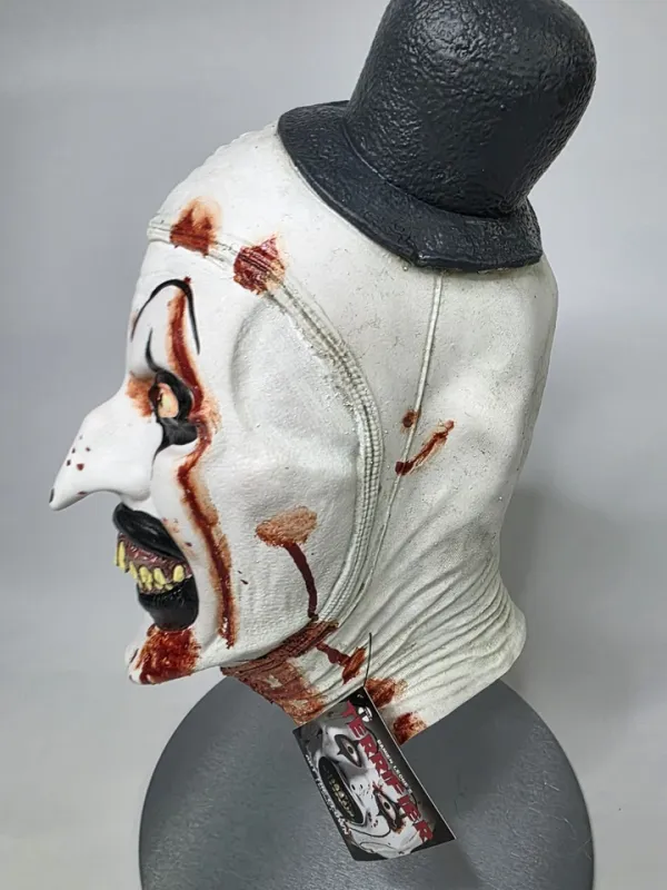 Art the clown bloody  Tinsley