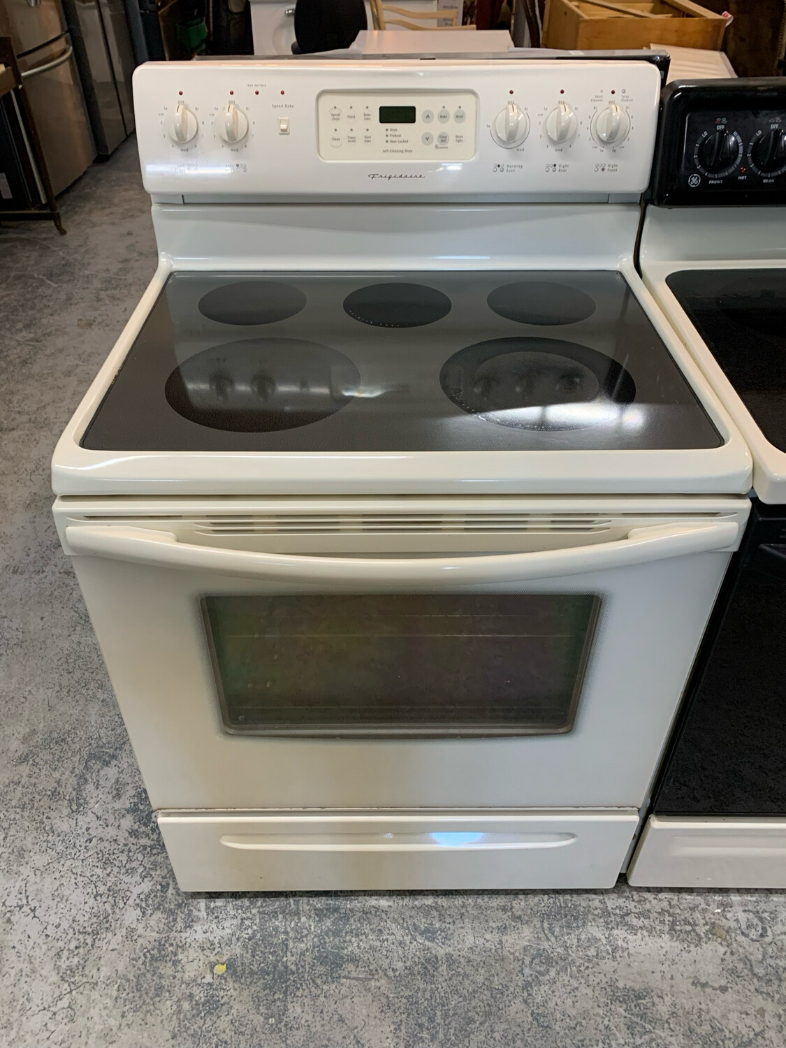 Frigidaire Electric Stove