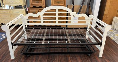 Twin Daybed + Trundle