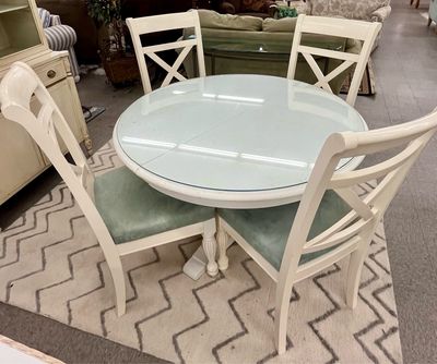 White Round Pedestal Dining Set