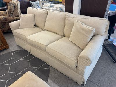 Ethan Allen Custom Oatmeal Sofa *Like-New*