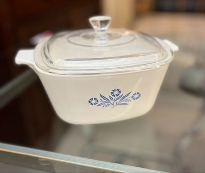 Vintage Corning Ware Blue Cornflower 1.75 Qt. Casserole Dish w/Lid