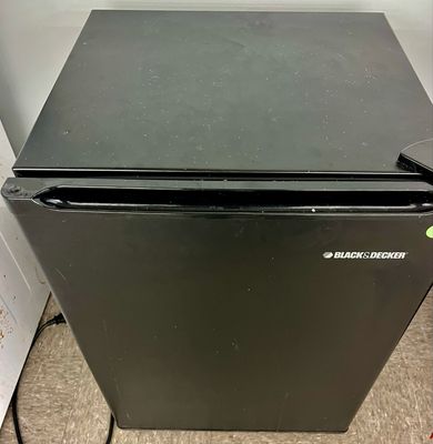 Compact Refrigerator/Freezer by Black &amp; Decker