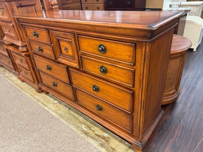 Tommy Bahama Lexington 9 Drawer Dresser