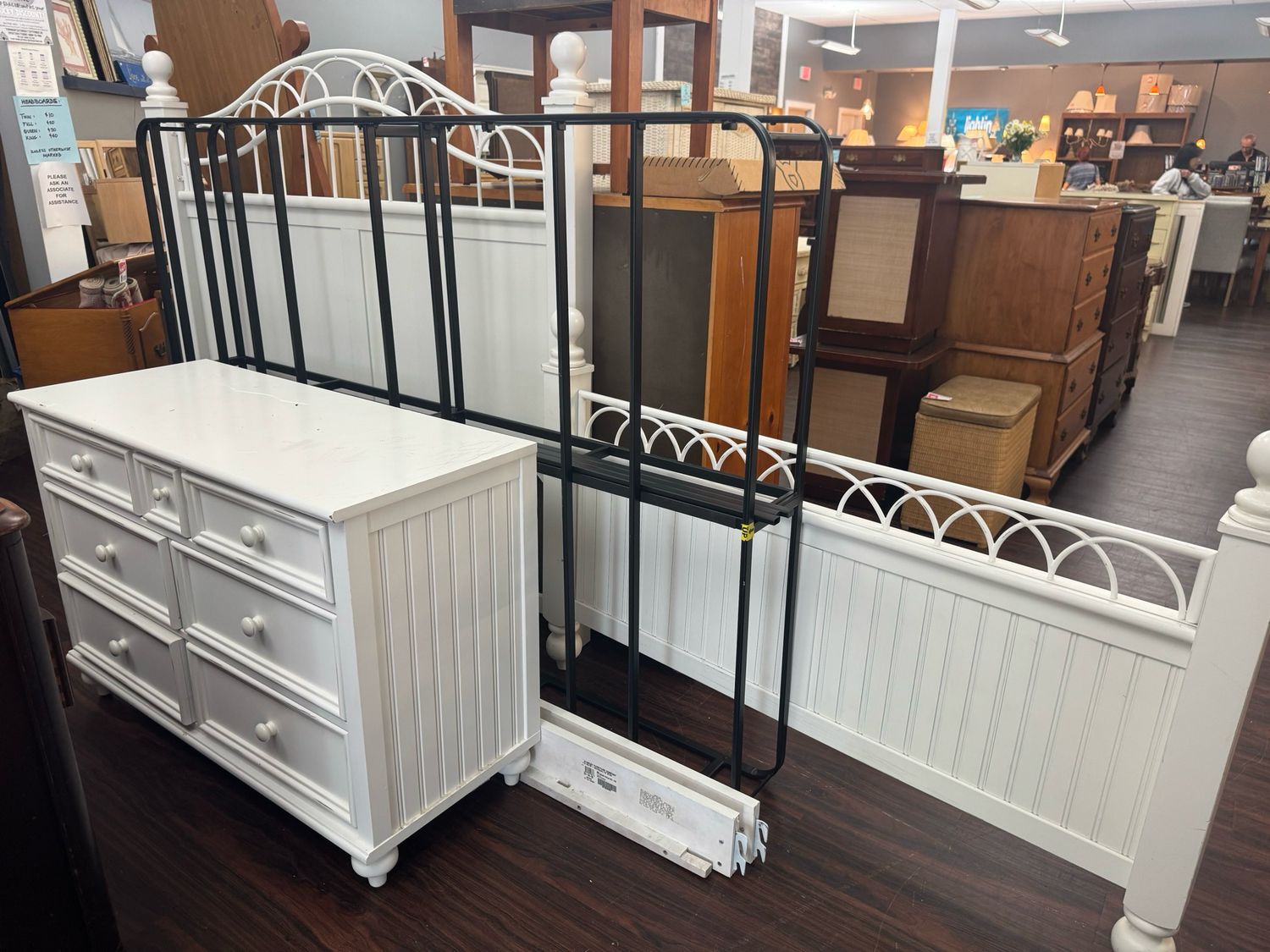Beadboard Full Head/Footboard + Dresser