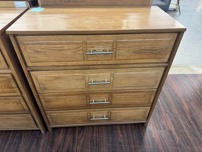 Vintage 4 Drawer Dresser