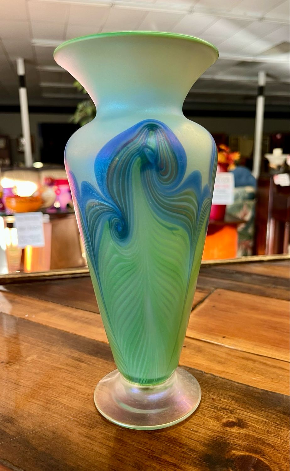 Iridescent Pulled Feather Art Glass Iridescent Pulled Feather Art Glass