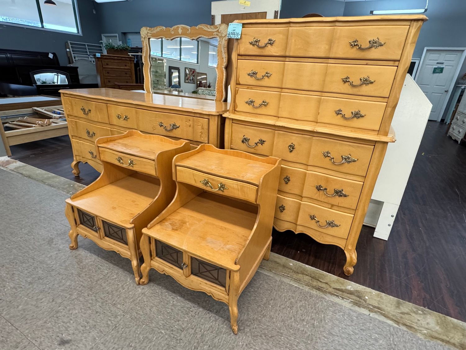 5 PC French Provincial BR Set 5 PC French Provincial BR Set