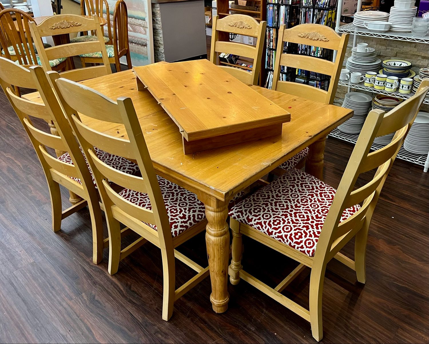 8 PC Carved Pine Dining Set 8 PC Carved Pine Dining Set