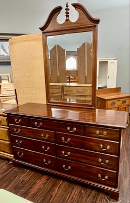 9 Drawer Cherry Dresser & Mirror 9 Drawer Cherry Dresser & Mirror