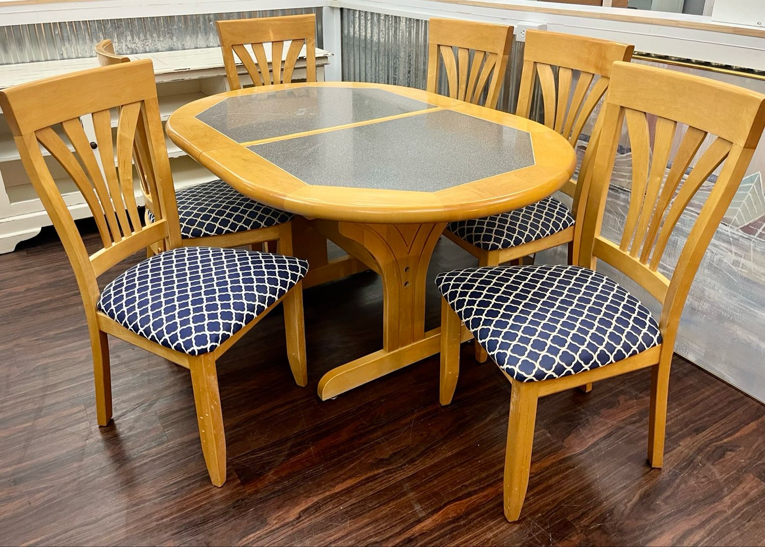 7 PC Dining Set 7 PC Dining Set