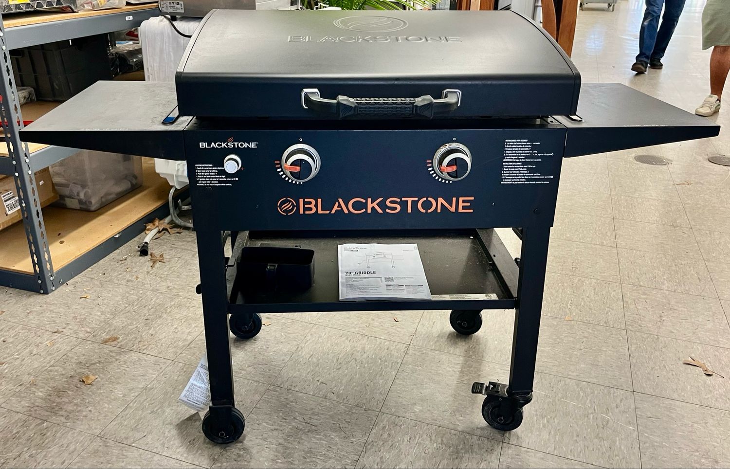 Blackstone 28” Griddle with Hood Blackstone 28” Griddle with Hood