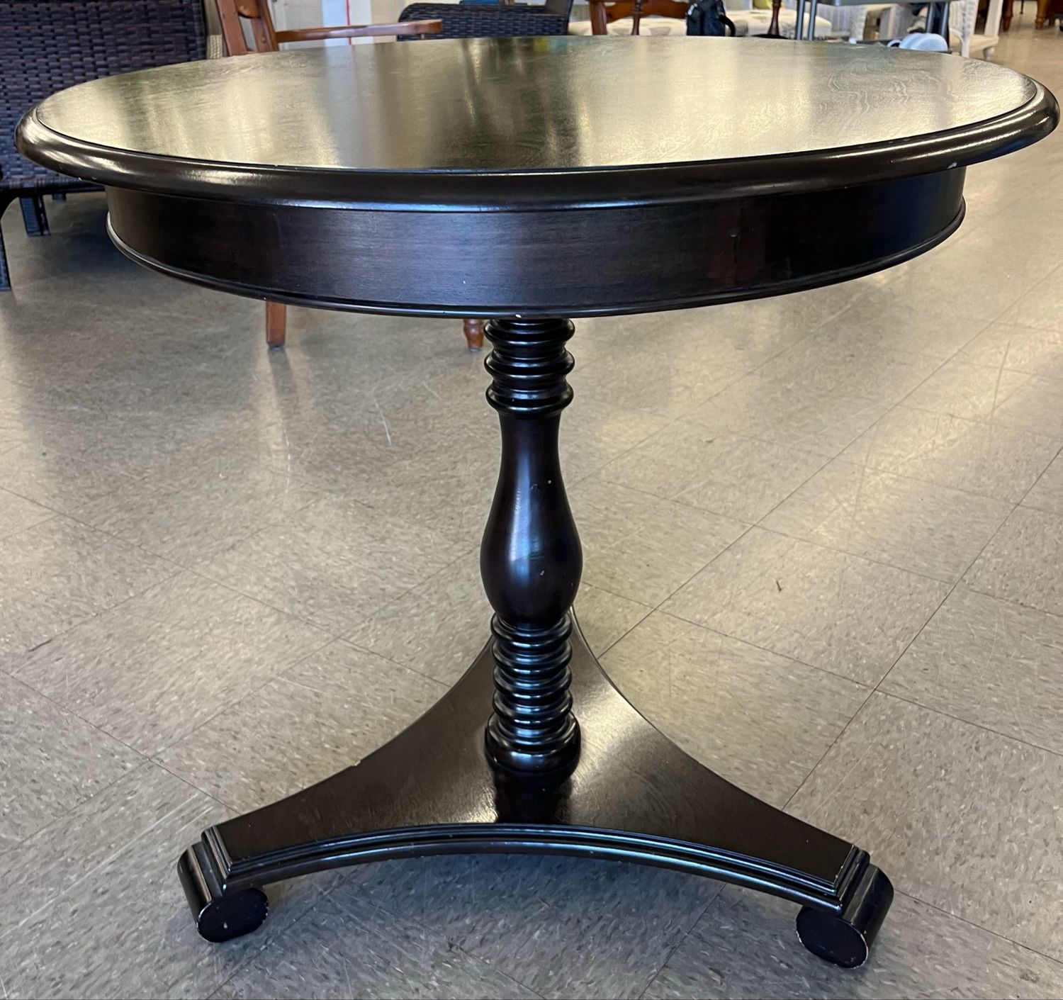 Classic Round Accent Table Classic Round Accent Table