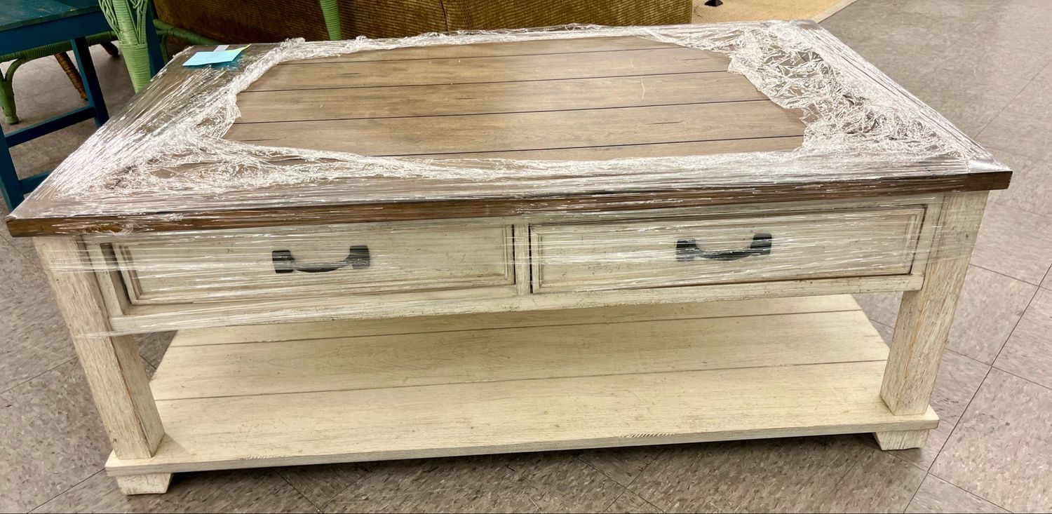 *New* Coastal Style Coffee Table *New* Coastal Style Coffee Table