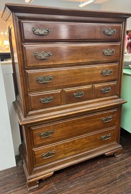 6 Drawer Highboy Dresser by Thomasville 6 Drawer Highboy Dresser by Thomasville