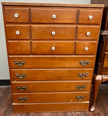 Rock Maple Chest by Vermont Furniture Company Rock Maple Chest by Vermont Furniture Company