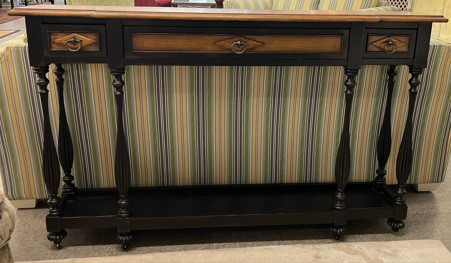 Hooker Furniture “Preston Ridge” Console Table Hooker Furniture “Preston Ridge” Console Table