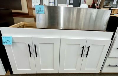 Wellborn Kitchen Cabinet Farmhouse Sink Lower