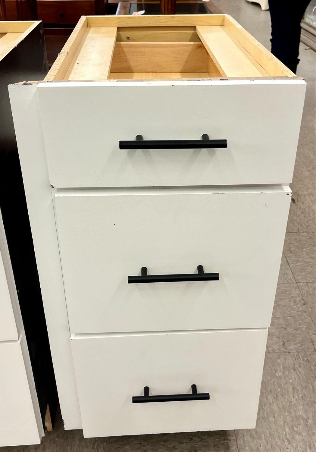 Wellborn Kitchen Cabinet Lower 3 Drawer