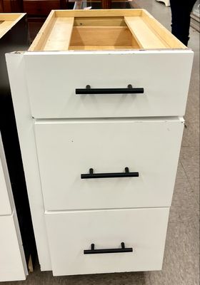 Wellborn Kitchen Cabinet Lower 3 Drawer