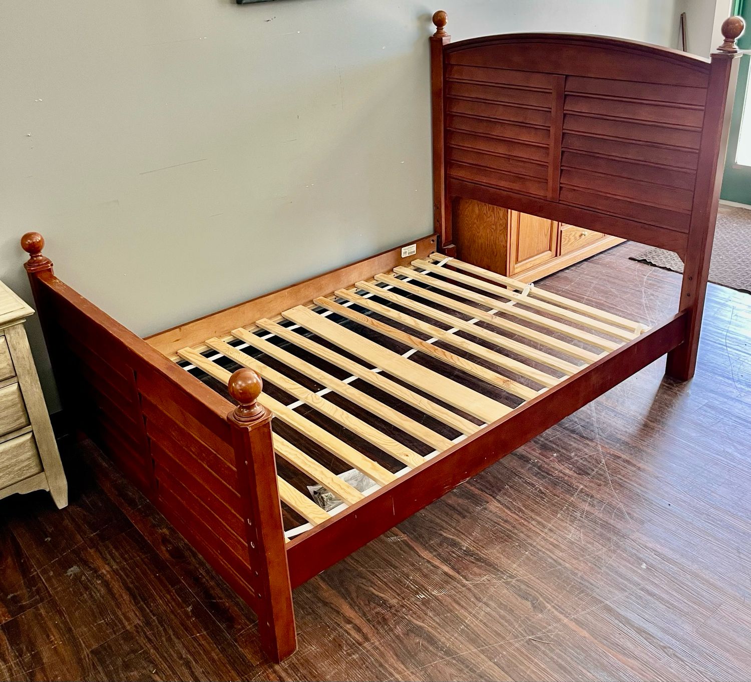 Young America Full Louvered Bed Frame