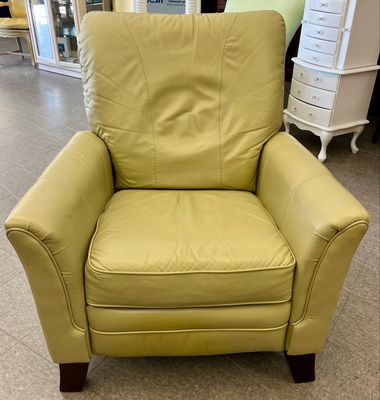 La-Z-Boy Leather Riley Manual Recliner