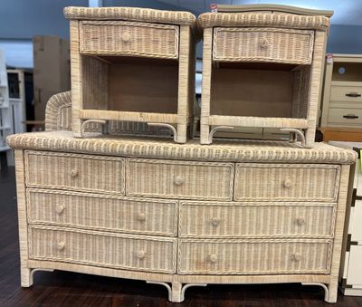 4PC Creamy White Wicker BR Set