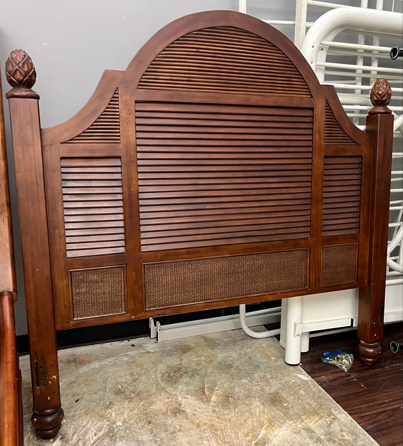 West Indies Style Queen Headboard + Metal Frame West Indies Style Queen Headboard + Metal Frame