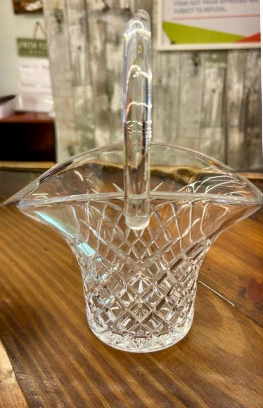 Galway Irish Crystal Basket Galway Irish Crystal Basket