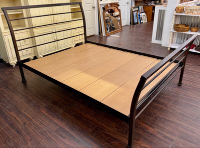 Queen Metal Platform Bed Frame
