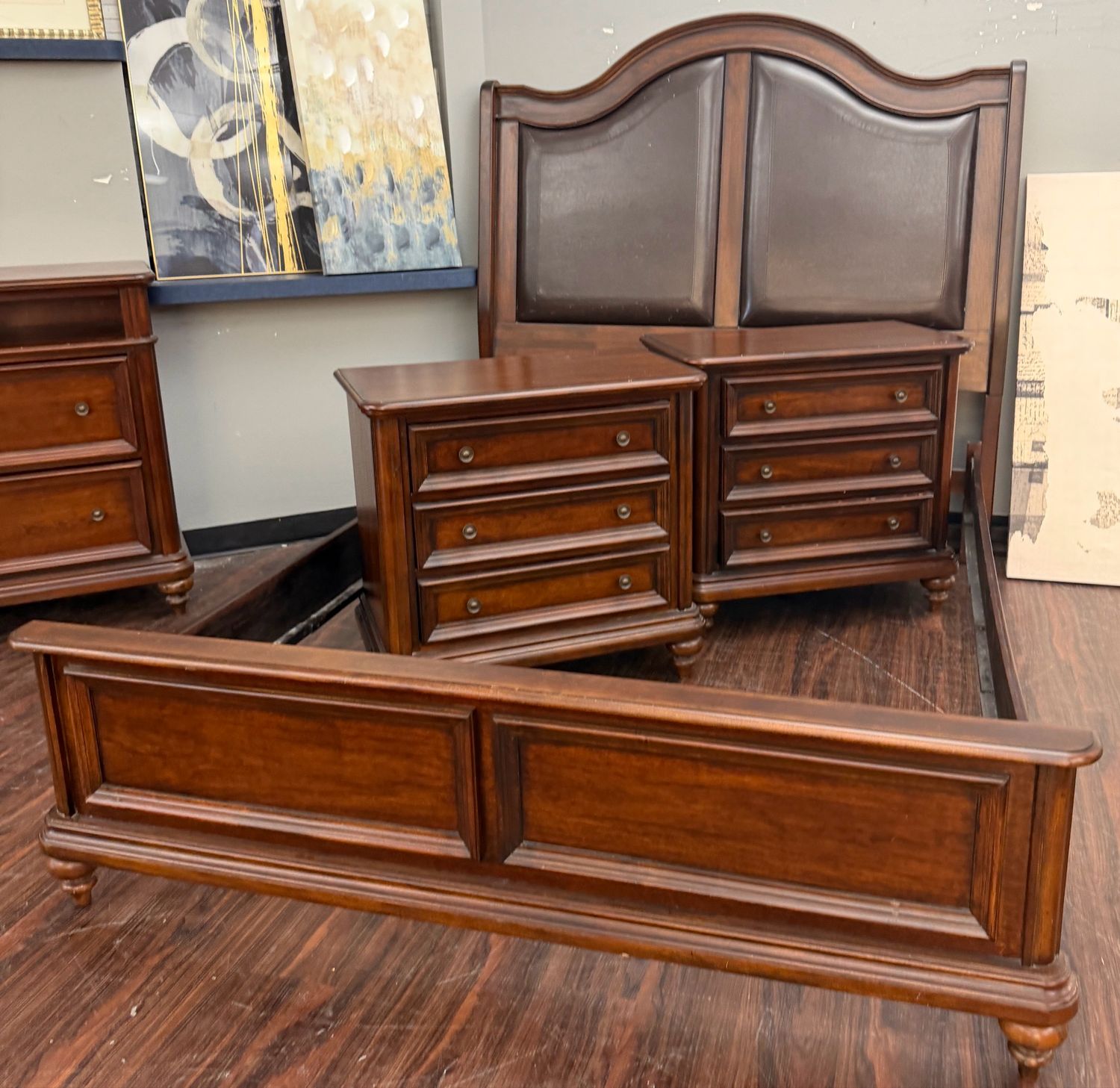 5 PC  Queen BR Set by Fairmont Designs