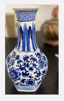 Chinese Blue &amp; White Ming Dynasty Style Vase