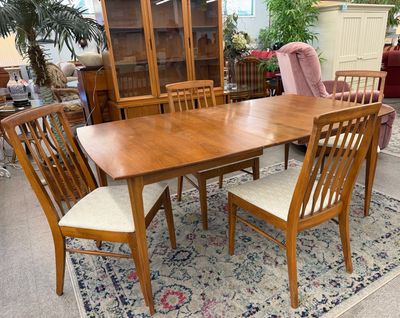 MCM Danish Style 9PC Dining Set
