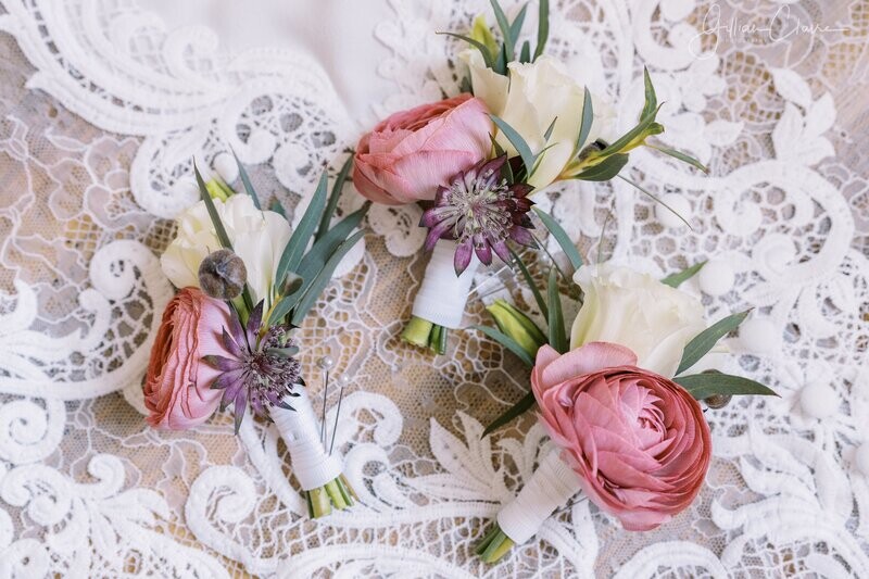Dreamy Boutonniere