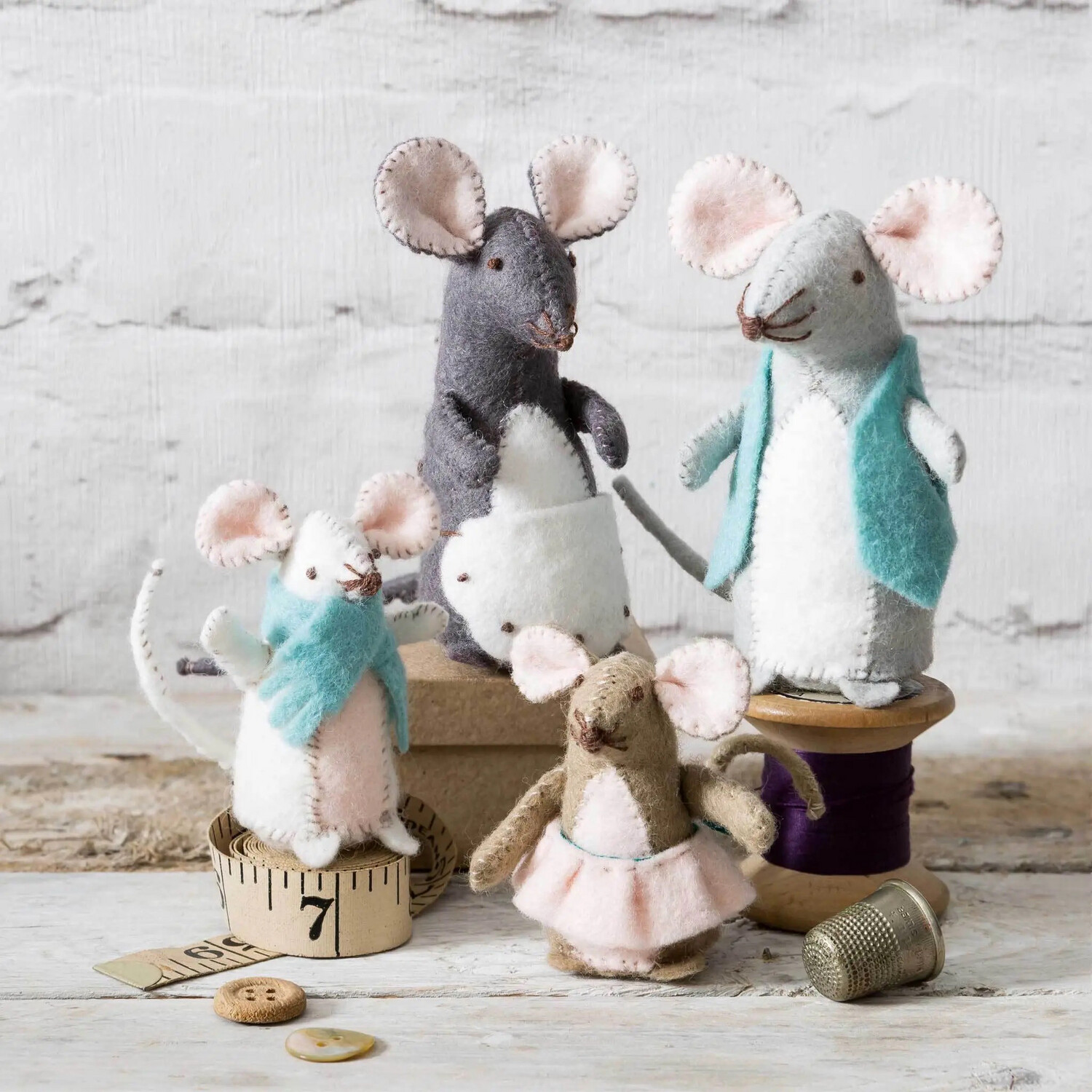 Mouse Family Hand-Sewing Kit